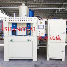 電飯煲內(nèi)膽--頭盔--專(zhuān)用間歇式轉(zhuǎn)盤(pán)噴砂機(jī)